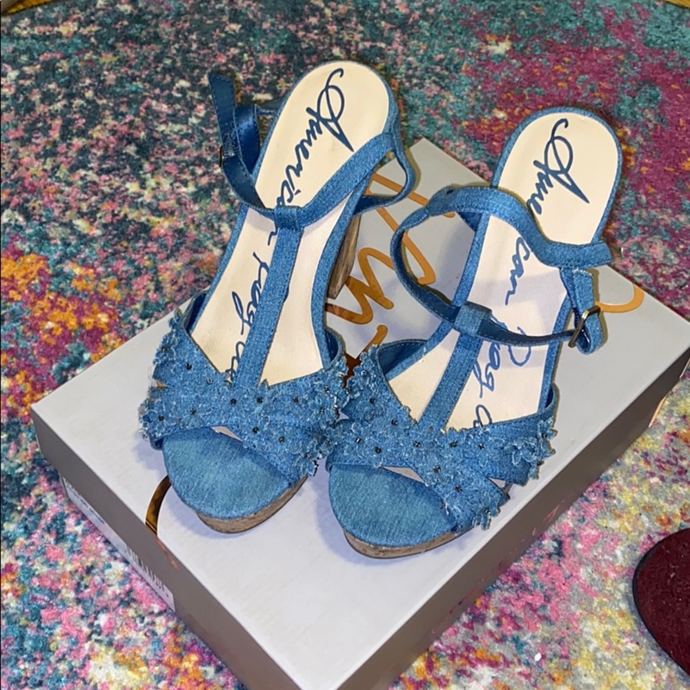 Denim high heel pumps
